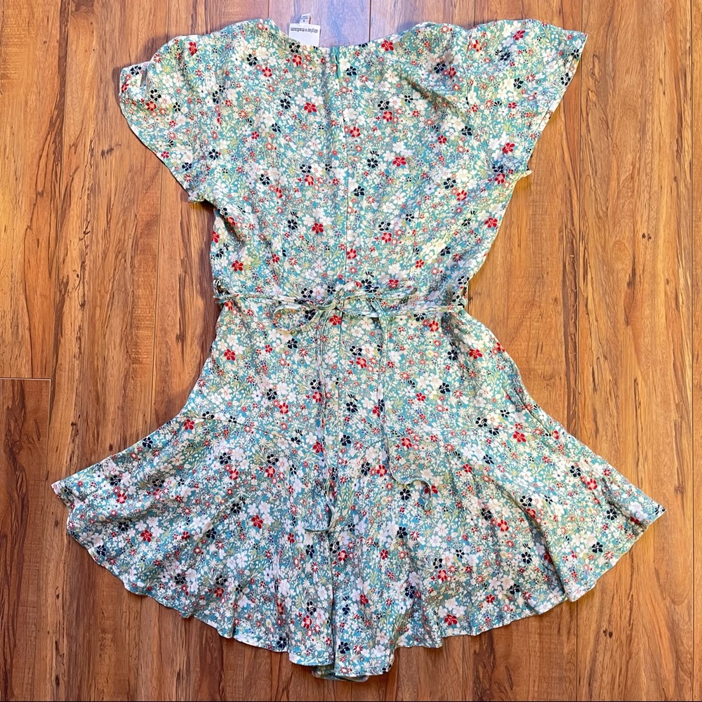 Skylar + Madison Floral Romper Size S - Picture 7 of 16